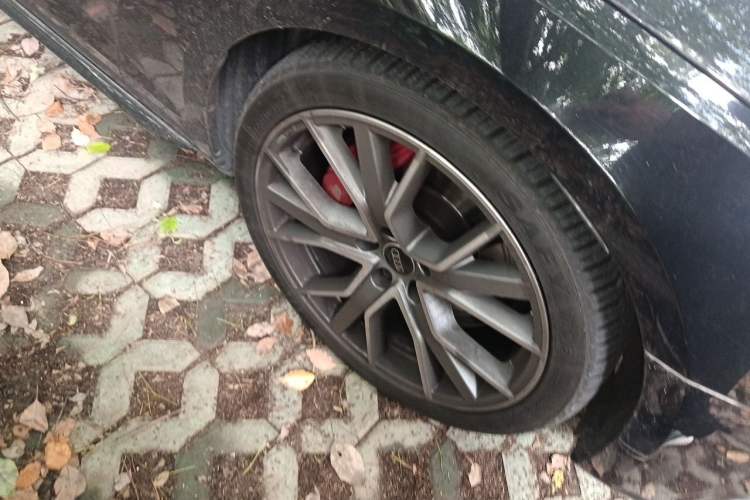 Used Audi S4 2023 S4 3.0TFSI Right Front Wheel Hub