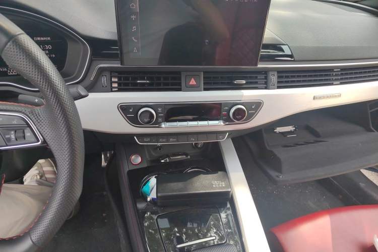 Used Audi S4 2023 S4 3.0TFSI Audio And AC Panel