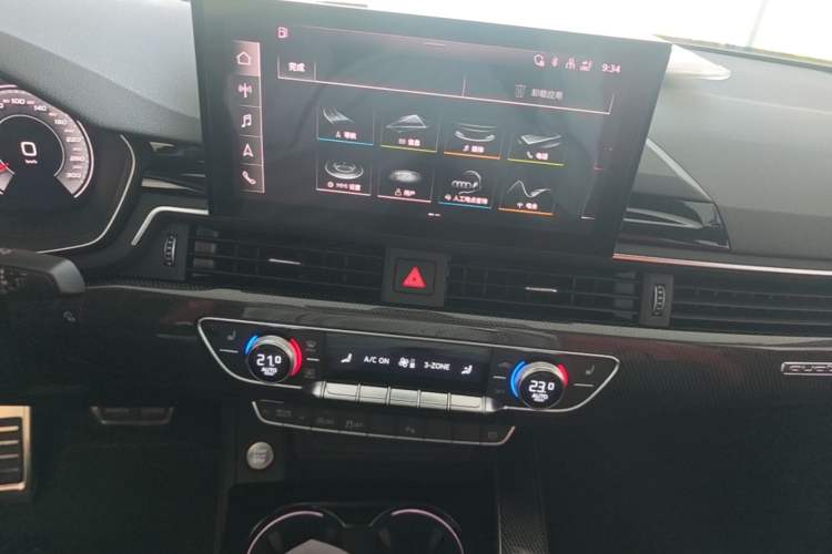 Used Audi S4 2023 S4 3.0TFSI Audio And AC Panel