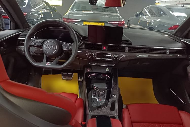 Used Audi S4 2023 S4 3.0TFSI Center Console