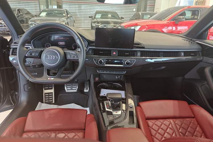 Used Audi S4 2023 S4 3.0TFSI Center Console