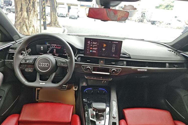 Used Audi S4 2023 S4 3.0TFSI Center Console