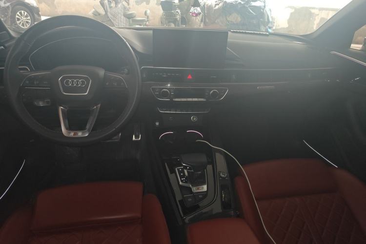 Used Audi S4 2023 S4 Avant 3.0TFSI Center Console