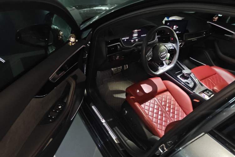 Used Audi S4 2023 S4 3.0TFSI Driver Seat