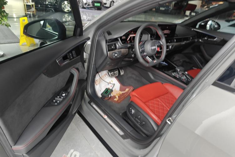 Used Audi S4 2023 S4 Avant 3.0TFSI Driver Seat