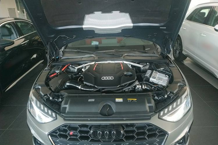 Used Audi S4 2023 S4 3.0TFSI Engine Bay