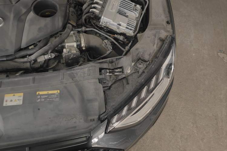 Used Audi S4 2023 S4 Avant 3.0TFSI Engine Bay Left