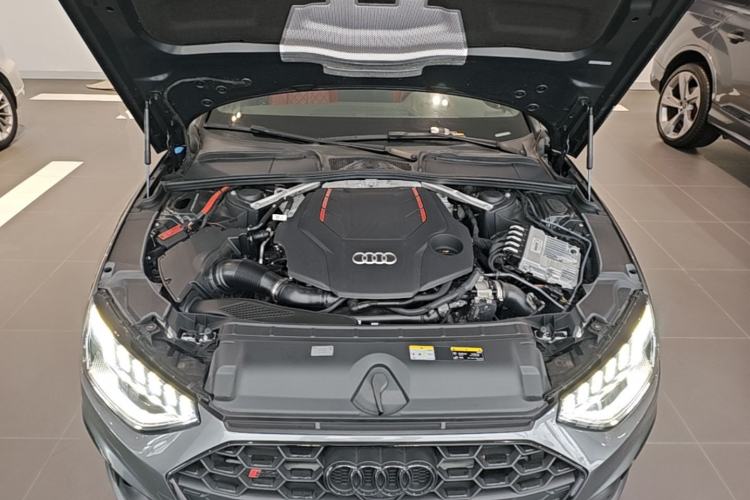 Used Audi S4 2023 S4 3.0TFSI Engine Bay