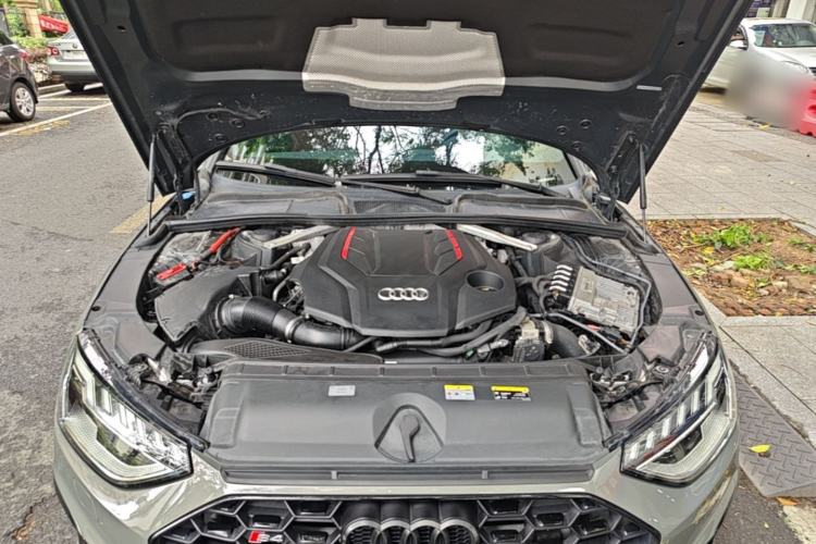 Used Audi S4 2023 S4 3.0TFSI Engine Bay