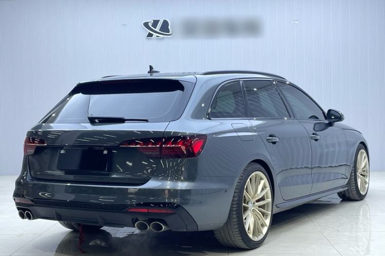 Used Audi S4 2023 S4 Avant 3.0TFSI Exterior 3