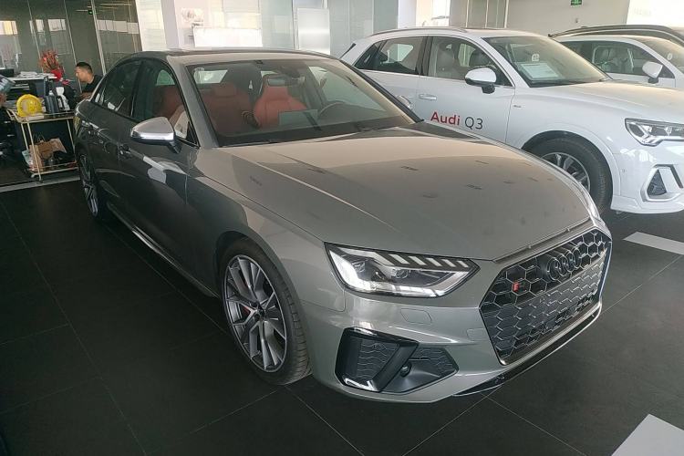 Used Audi S4 2023 S4 3.0TFSI Front Right 45 Deg