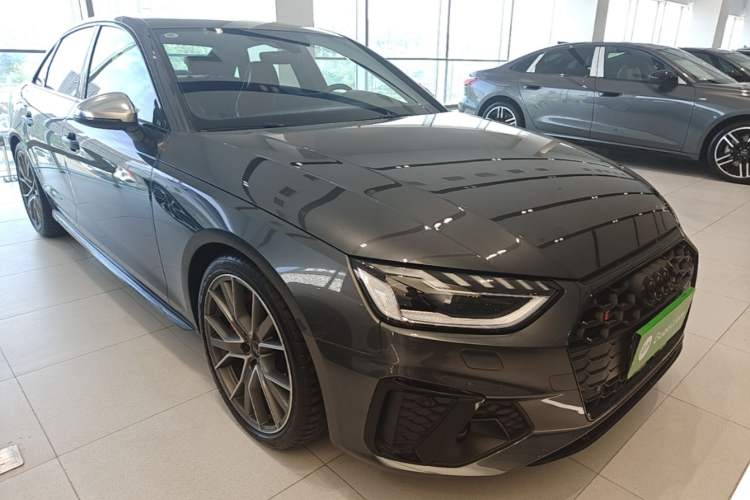 Used Audi S4 2023 S4 3.0TFSI Front Right 45 Deg