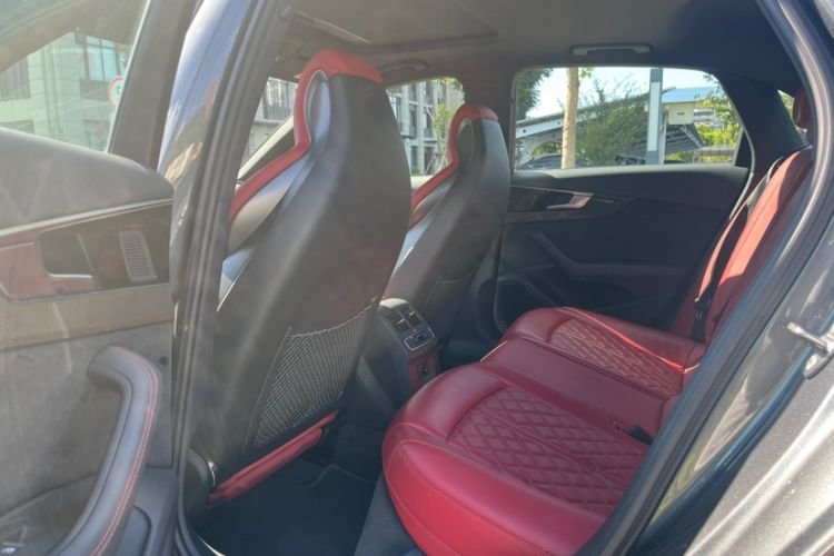 Used Audi S4 2023 S4 3.0TFSI Headliner