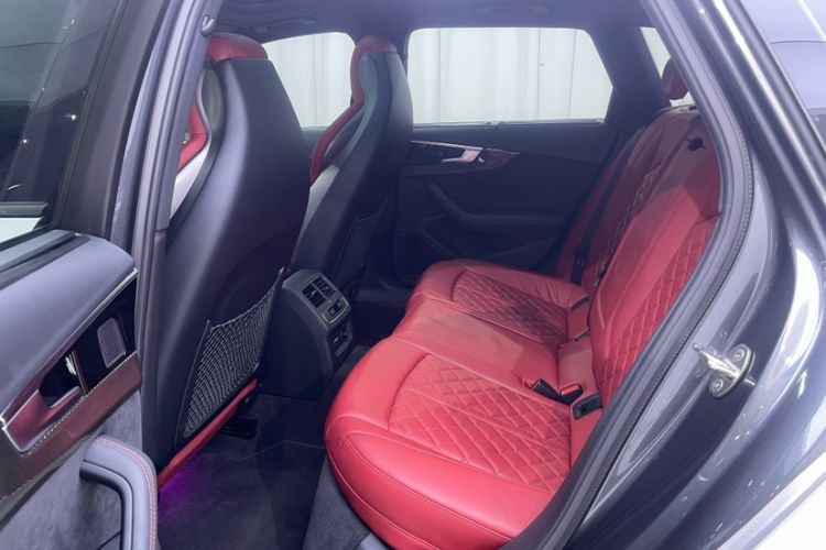 Used Audi S4 2023 S4 Avant 3.0TFSI Interior 4