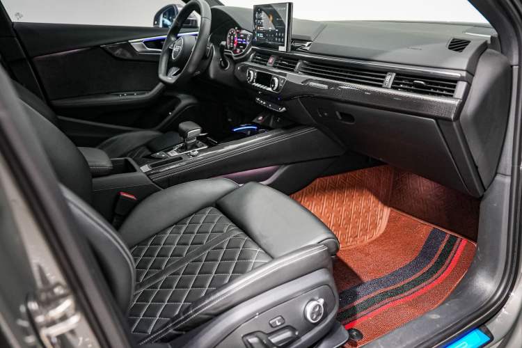 Used Audi S4 2023 S4 3.0TFSI Interior 8