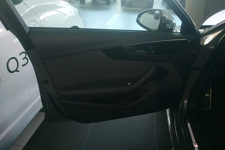 Used Audi S4 2023 S4 3.0TFSI Left Front Door Interior
