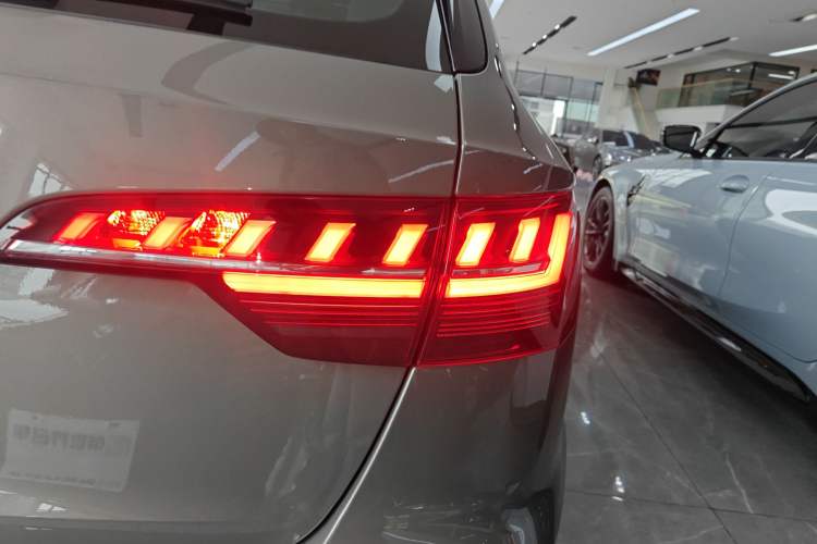 Used Audi S4 2023 S4 Avant 3.0TFSI Right Rear Taillight