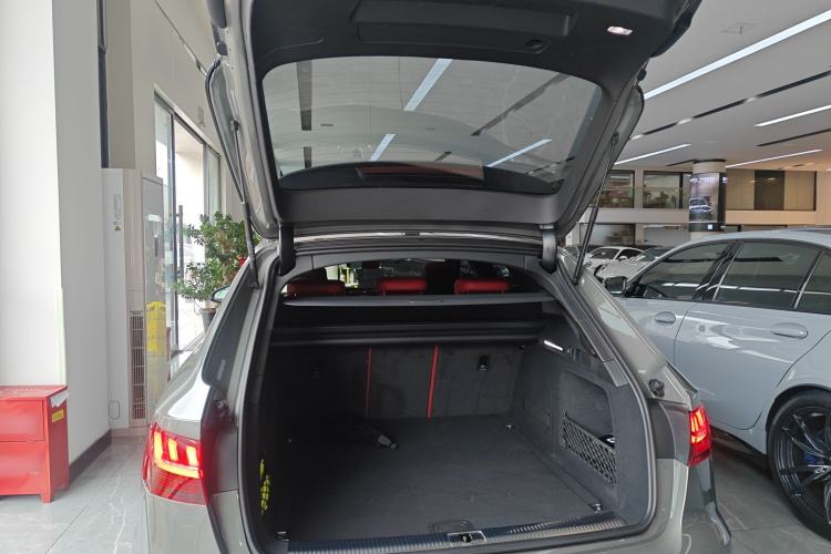 Used Audi S4 2023 S4 Avant 3.0TFSI Trunk