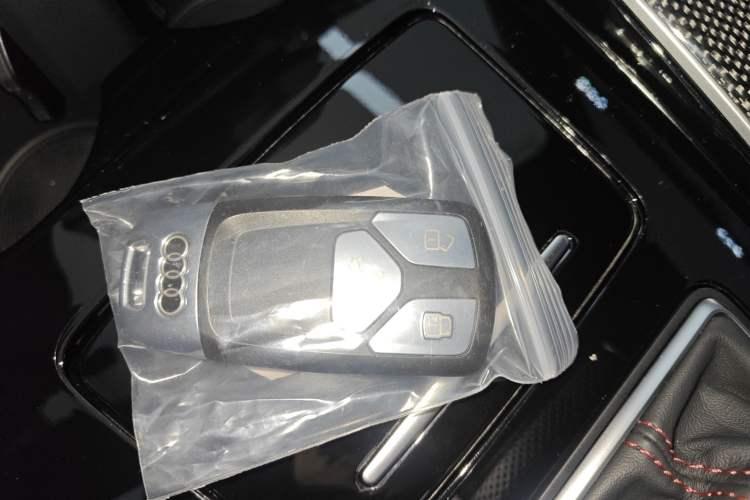 Used Audi S4 2023 S4 Avant 3.0TFSI Vehicle Key