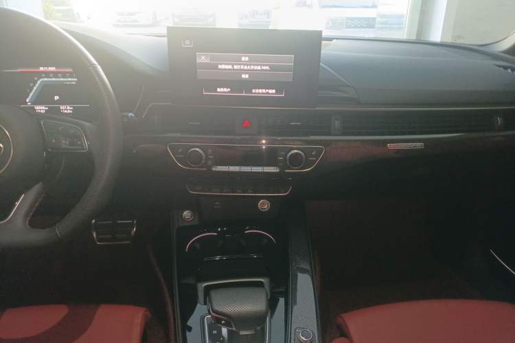 Used Audi S4 2023 S4 Avant 3.0TFSI Audio And AC Panel