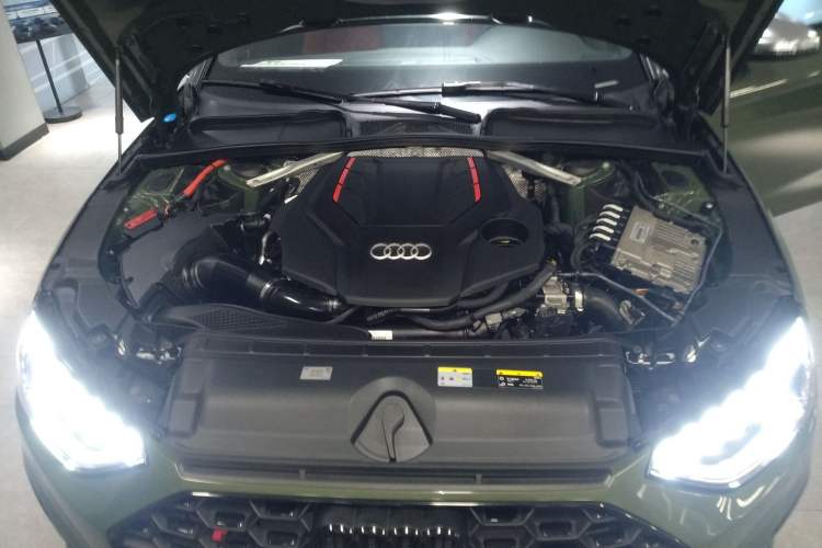 Used Audi S4 2023 S4 3.0TFSI Engine Bay