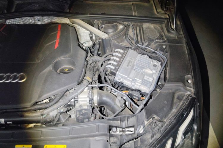 Used Audi S4 2023 S4 3.0TFSI Engine Bay Left