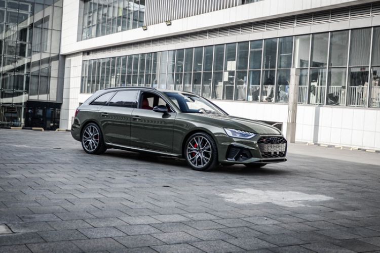 Used Audi S4 2023 S4 Avant 3.0TFSI Exterior 3