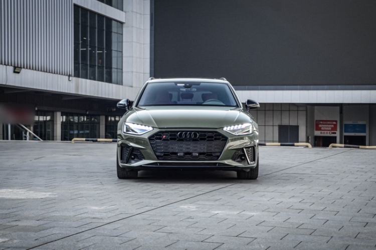 Used Audi S4 2023 S4 Avant 3.0TFSI Exterior 5