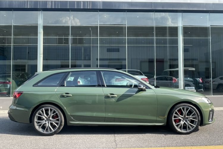 Used Audi S4 2023 S4 Avant 3.0TFSI Exterior 5