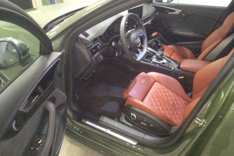 Used Audi S4 2023 S4 3.0TFSI Interior 3