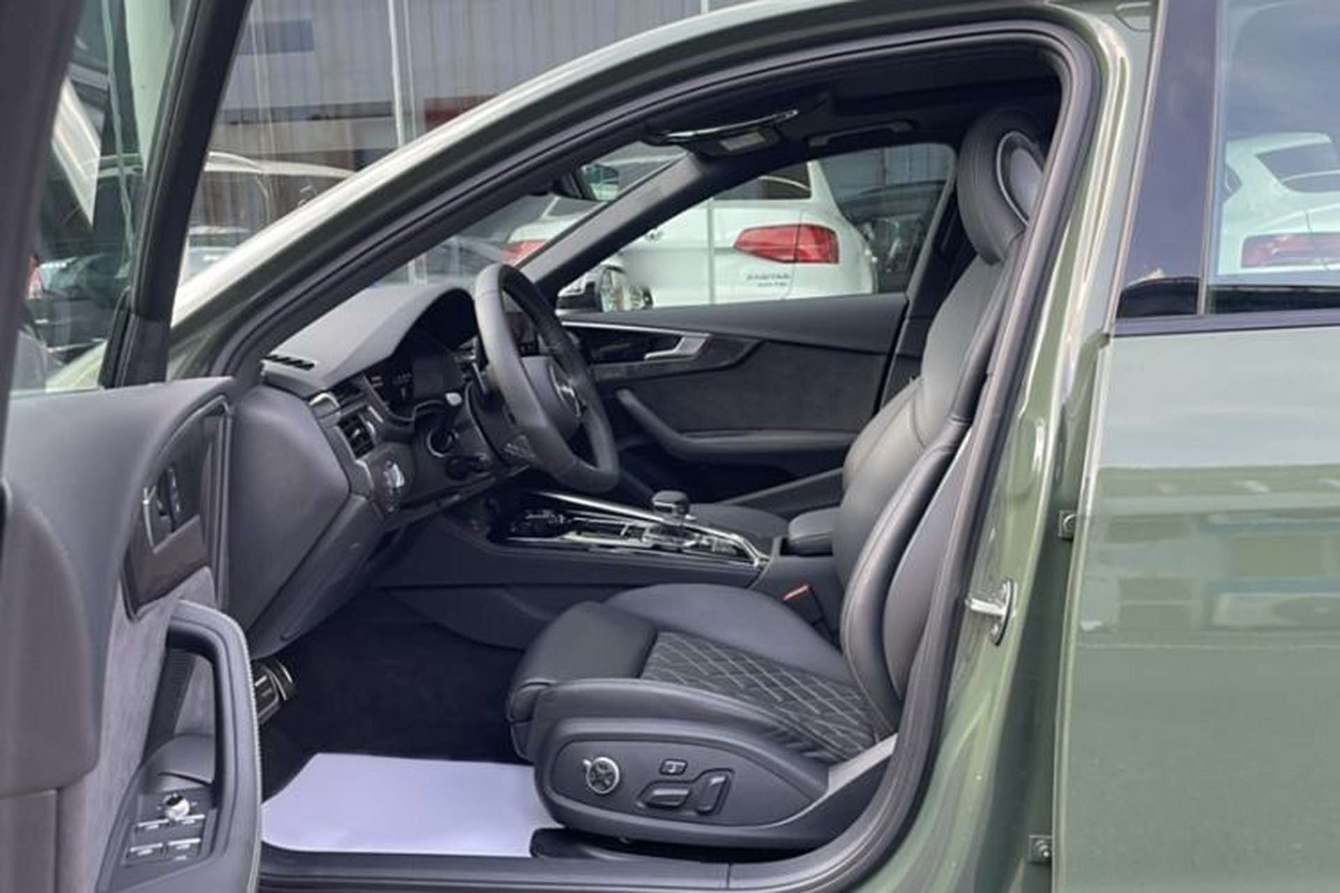 Used Audi S4 2023 S4 Avant 3.0TFSI Interior 4