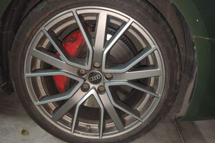 Used Audi S4 2023 S4 3.0TFSI Right Front Wheel Hub