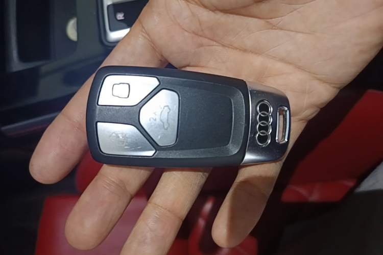 Used Audi S4 2023 S4 3.0TFSI Vehicle Key