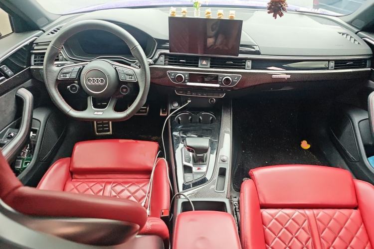 Used Audi S4 2023 S4 Avant 3.0TFSI Center Console