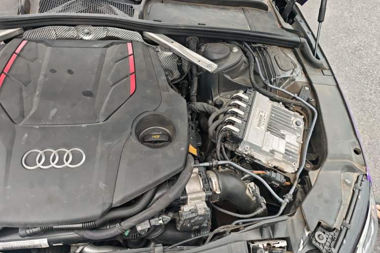 Used Audi S4 2023 S4 Avant 3.0TFSI Engine Bay Left