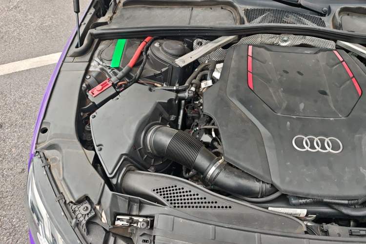 Used Audi S4 2023 S4 Avant 3.0TFSI Engine Bay Right