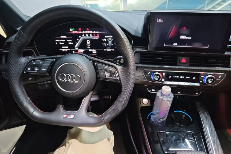 Used Audi S4 2023 S4 3.0TFSI Center Console
