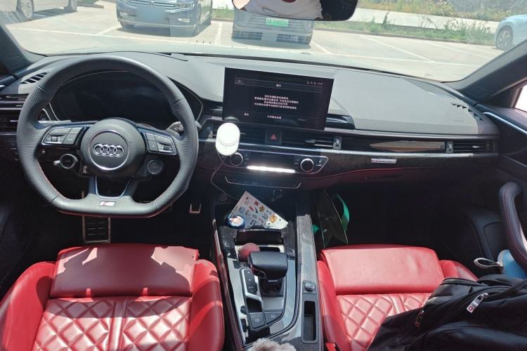 Used Audi S4 2023 S4 3.0TFSI Center Console