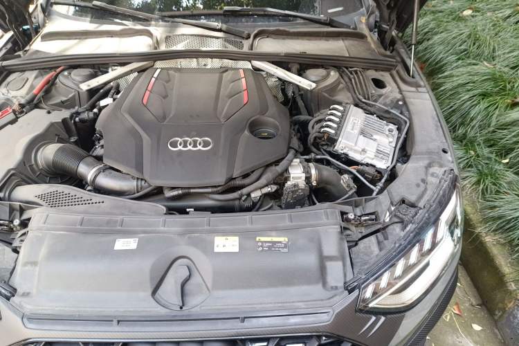 Used Audi S4 2023 S4 3.0TFSI Engine Bay Left