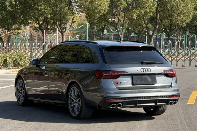 Used Audi S4 2023 S4 Avant 3.0TFSI Exterior 6