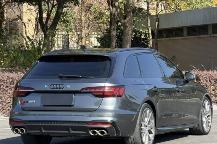 Used Audi S4 2023 S4 Avant 3.0TFSI Exterior 7