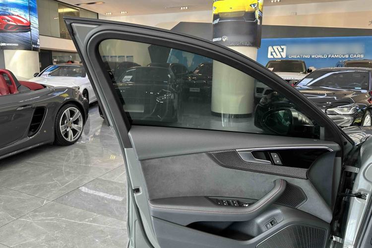 Used Audi S4 2023 S4 3.0TFSI Interior 9