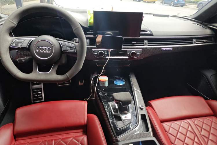 Used Audi S4 2024 S4 Avant 3.0TFSI Center Console