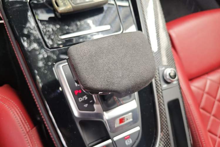 Used Audi S4 2024 S4 Avant 3.0TFSI Gear Lever