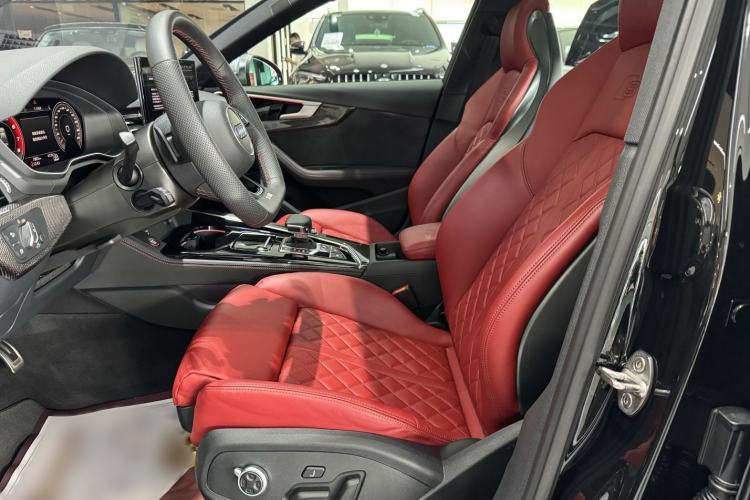 Used Audi S4 2024 S4 3.0TFSI Interior 7