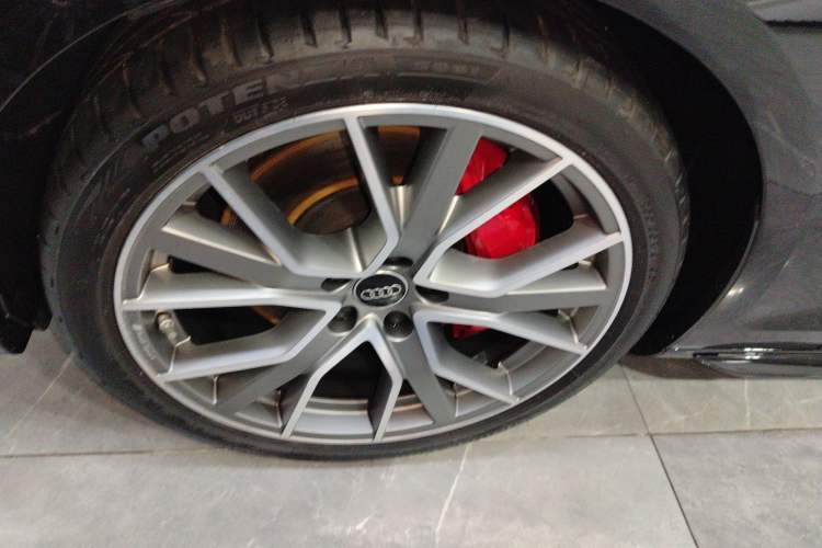Used Audi S4 2024 S4 Avant 3.0TFSI Left Front Wheel Hub