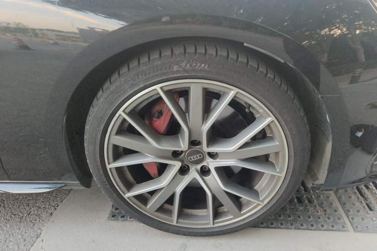 Used Audi S4 2024 S4 3.0TFSI Right Front Wheel Hub