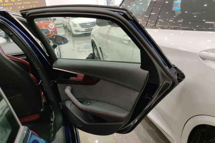 Used Audi S4 2024 S4 3.0TFSI Right Rear Door Interior