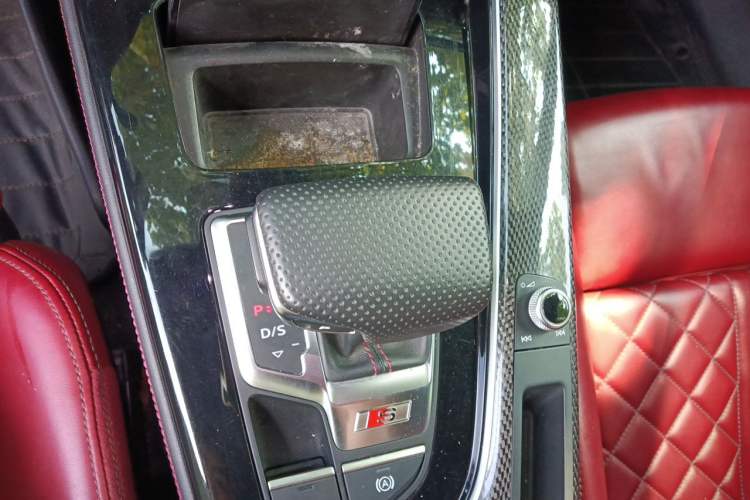Used Audi S4 2024 S4 Avant 3.0TFSI Gear Lever