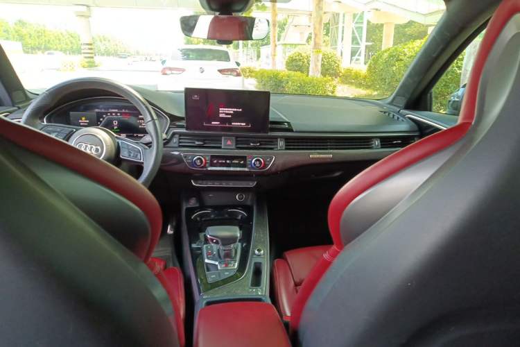 Used Audi S4 2024 S4 Avant 3.0TFSI Headliner